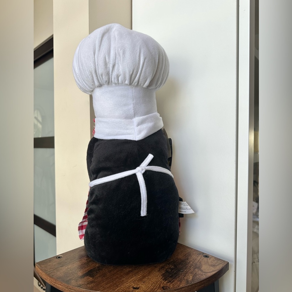 Rae Dun. Sweet as Jam Chef Gnome with Red Checkered Skirt - Picture 5 of 5